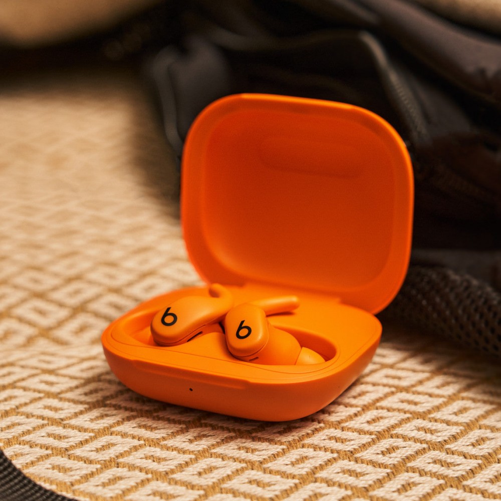 Powerbeats Fit - Wireless Noise-Cancelling Workout Earbuds With Ultimate Secure Fit - Spark Orange — miniatura 4
